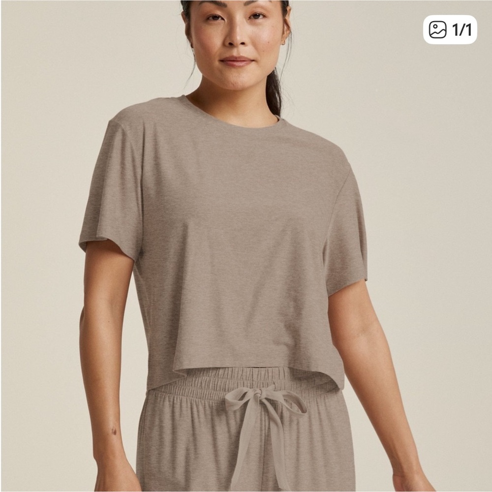 Beyond Yoga Blue Boxy Crop T-Shirt and Shorts